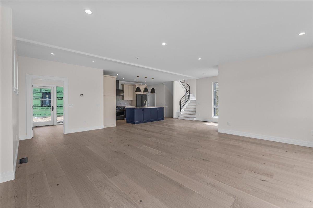 24 River's Edge Lane Unit: 2