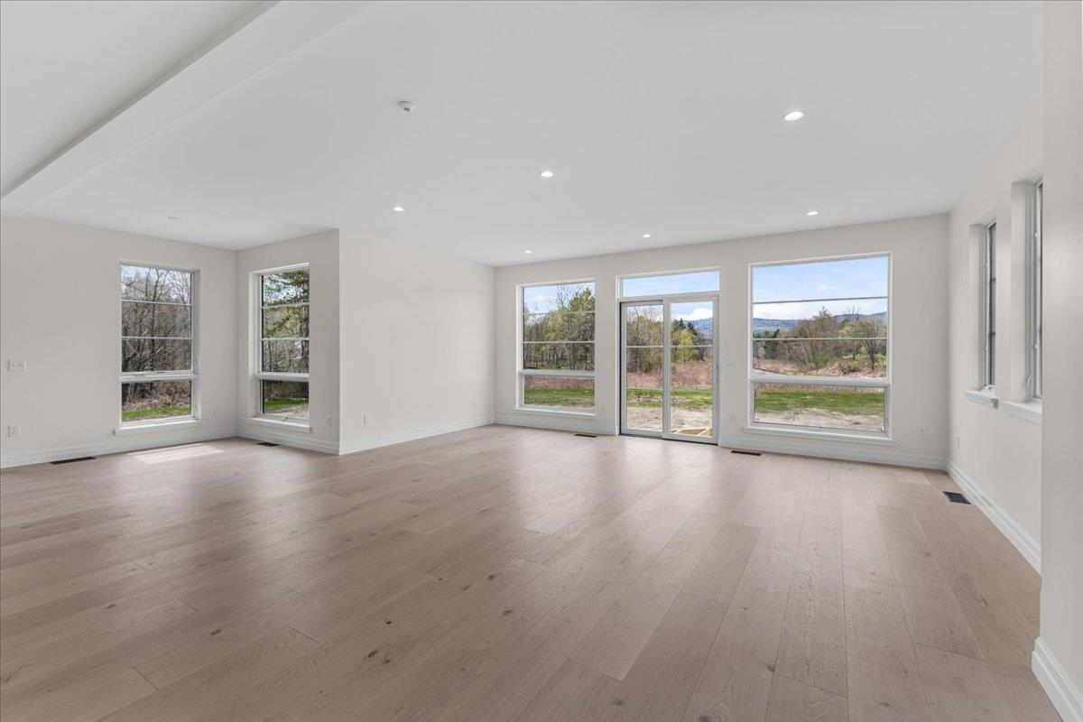 24 River's Edge Lane Unit: 2