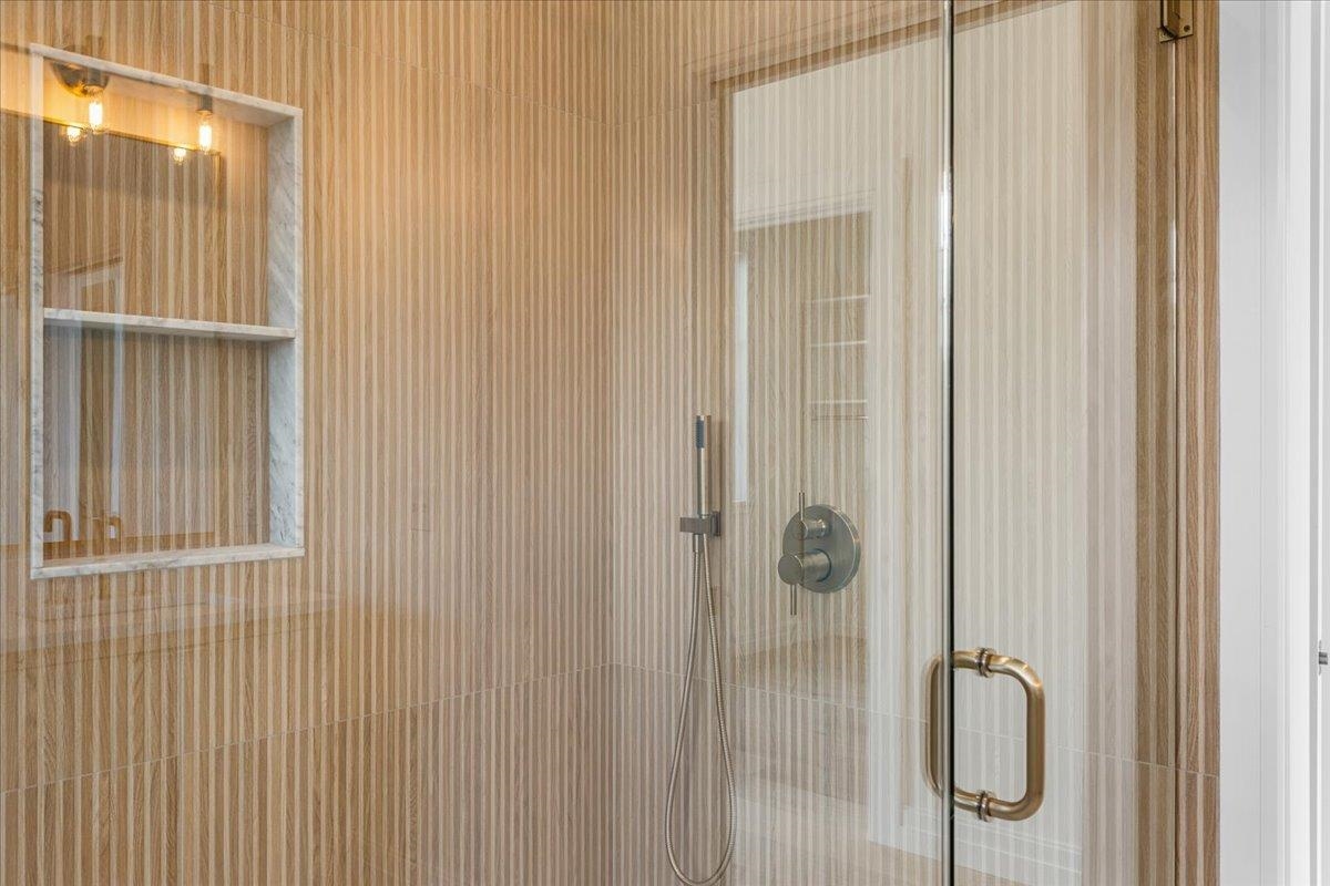 24 River's Edge Lane Unit: 2