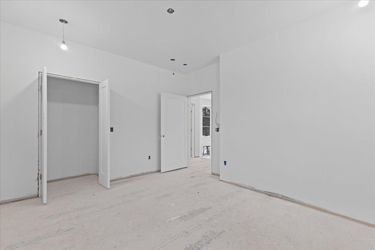 24 River's Edge Lane Unit: 2