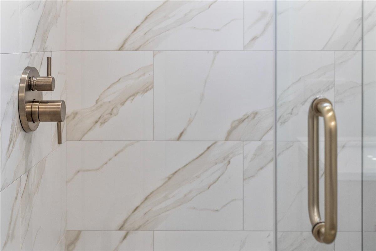 24 River's Edge Lane Unit: 2