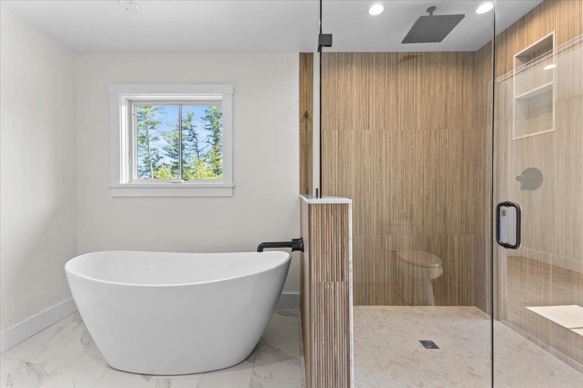 24 River's Edge Lane Unit: 2