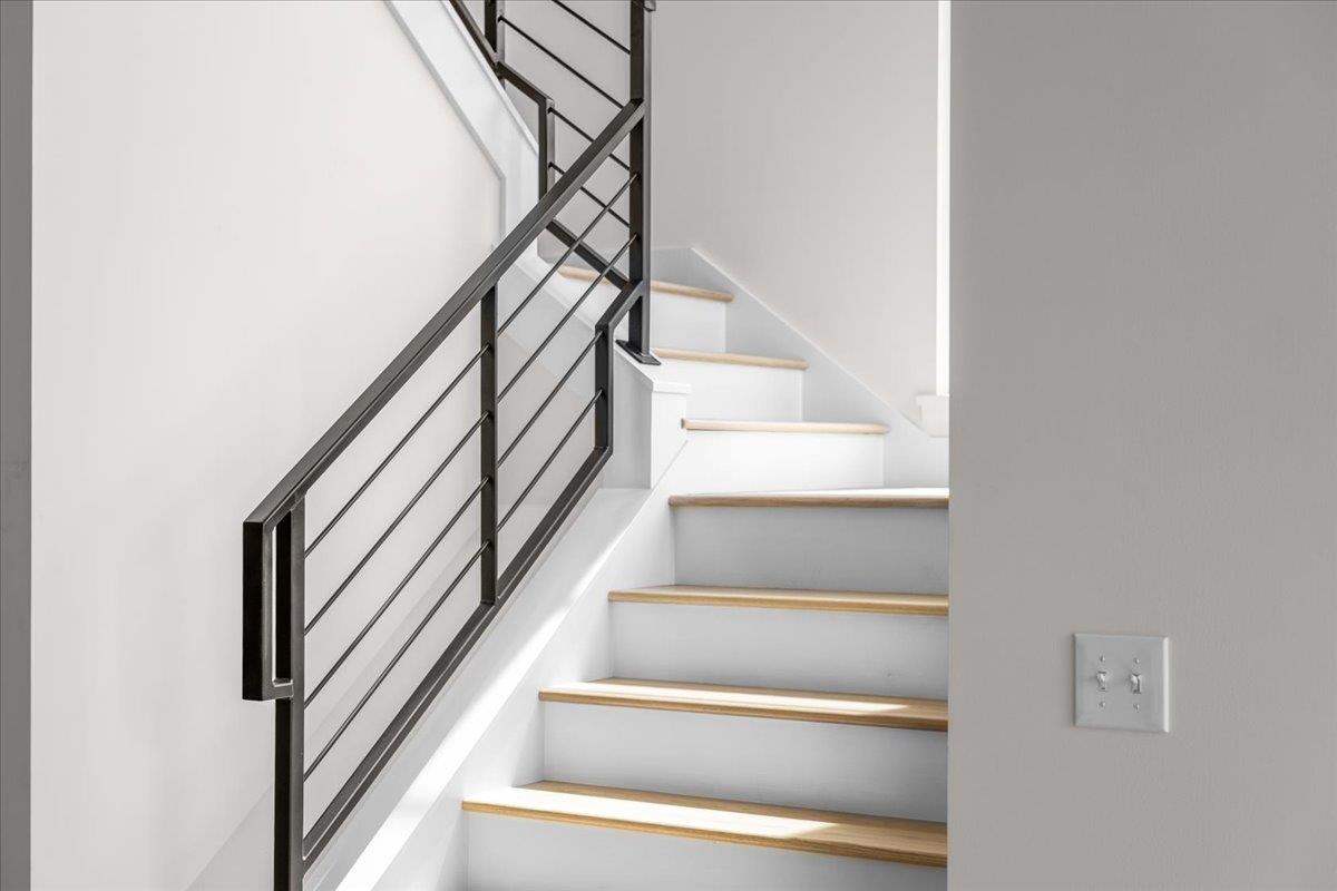 24 River's Edge Lane Unit: 2