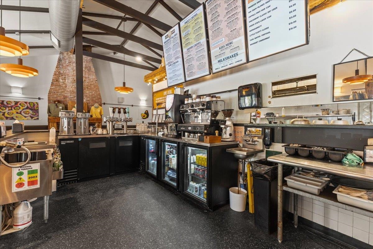 454 Mountain Road Unit: 2 & 3