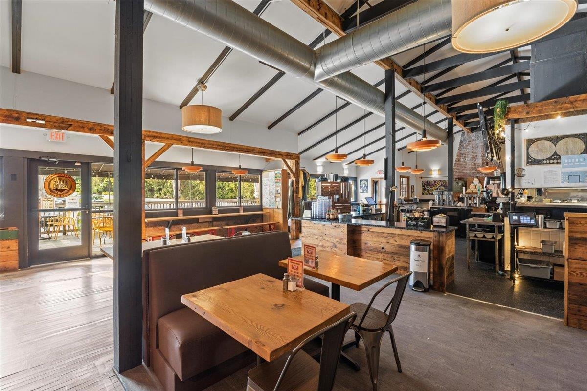 454 Mountain Road Unit: 2 & 3