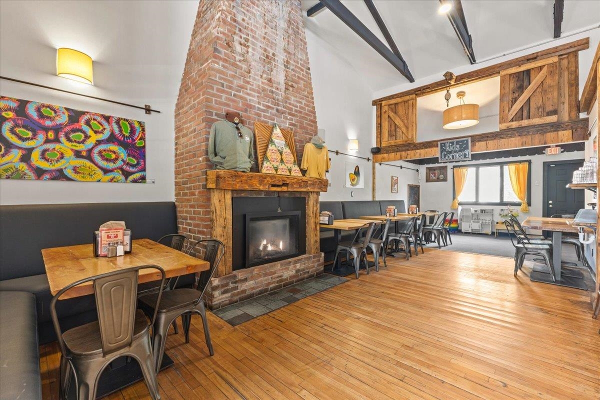 454 Mountain Road Unit: 2 & 3