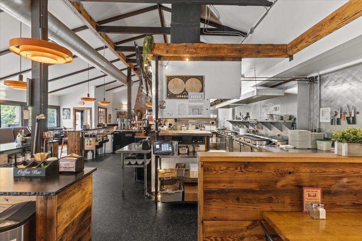 454 Mountain Road Unit: 2 & 3