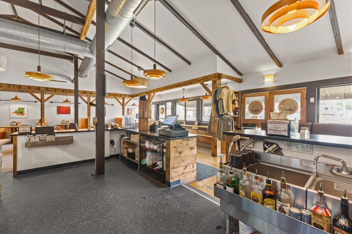 454 Mountain Road Unit: 2 & 3