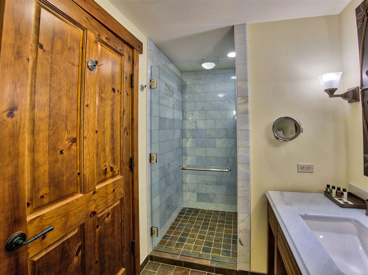 7412 Mountain Road Unit: 403 04-046