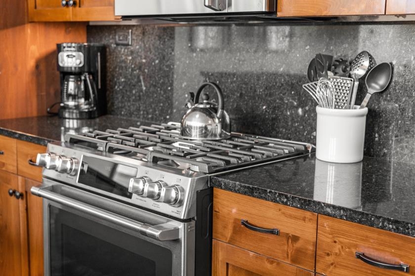 7412 Mountain Road Unit: 403 04-046