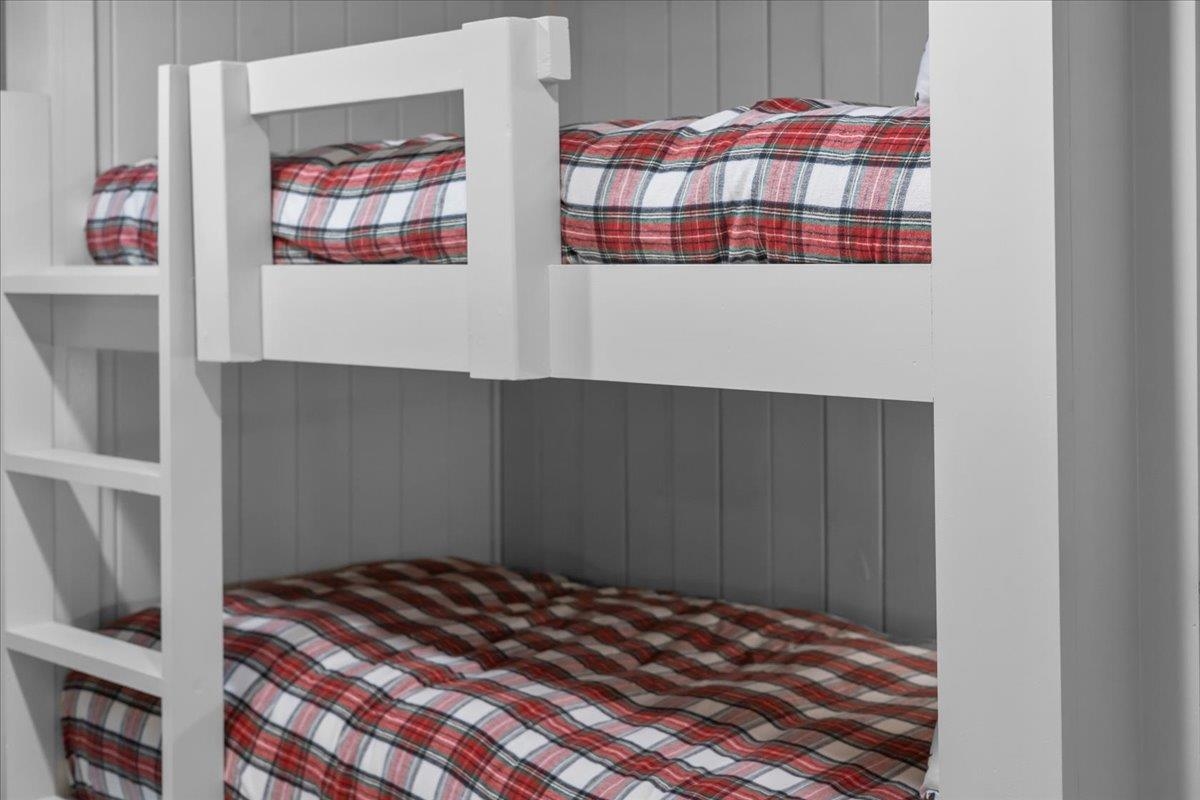 51 Tollhouse Lane Unit: 6A