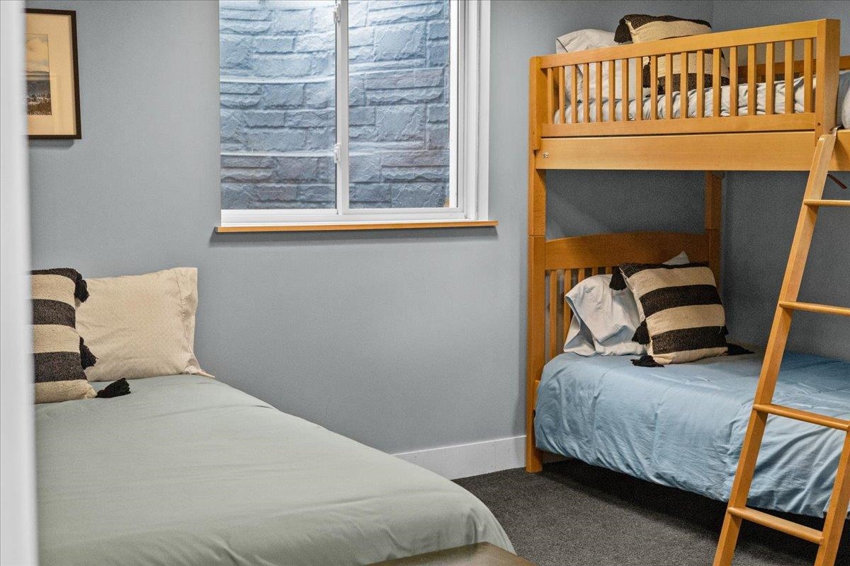 454 Mountain Road Unit: 8