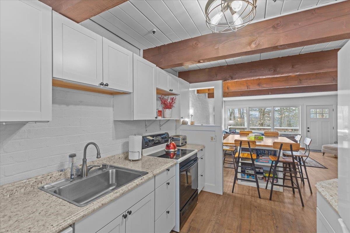 67 Fox Hill Unit: #3