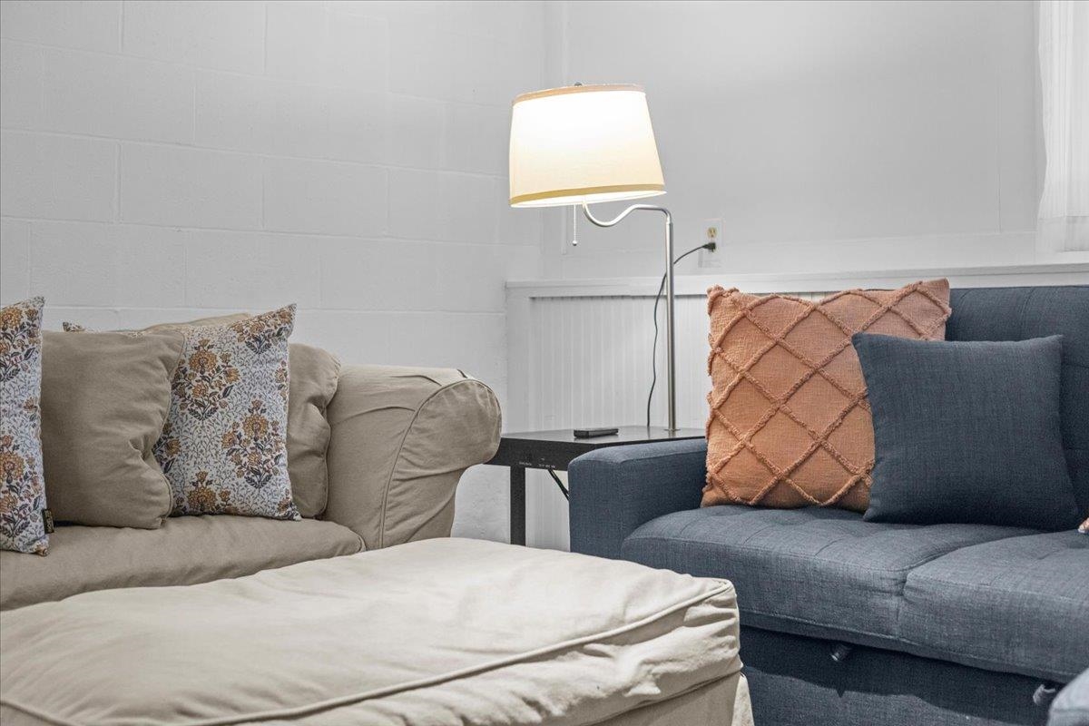 67 Fox Hill Unit: #3