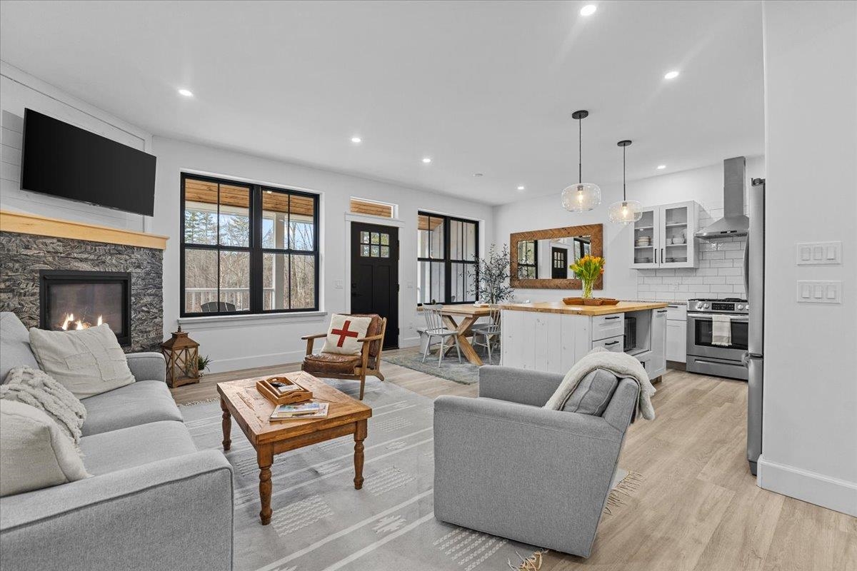 98 Hill Street Unit: #5