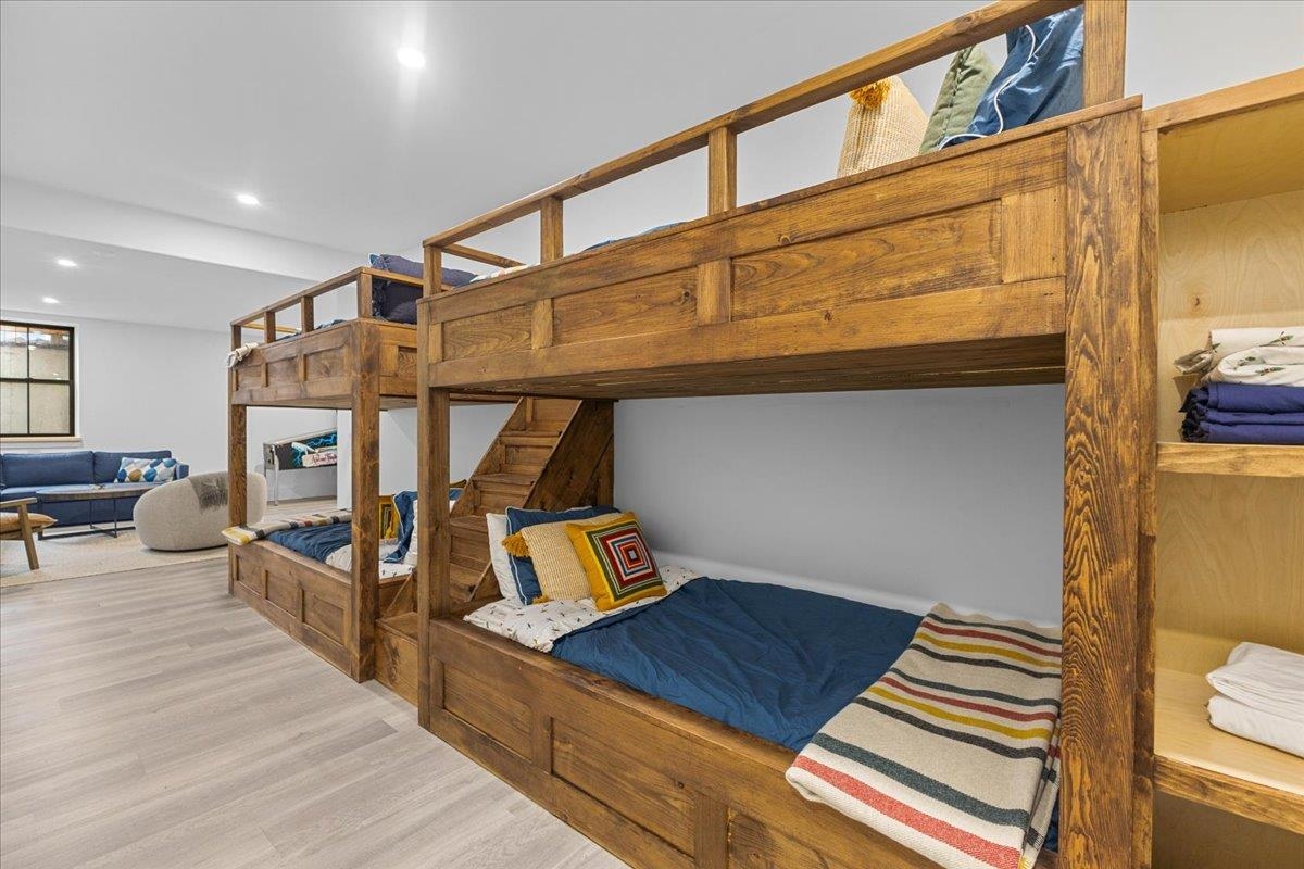 98 Hill Street Unit: #5