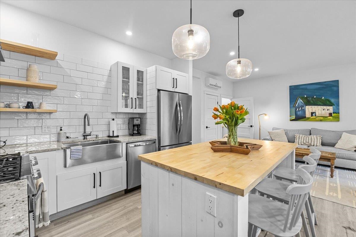 98 Hill Street Unit: #5