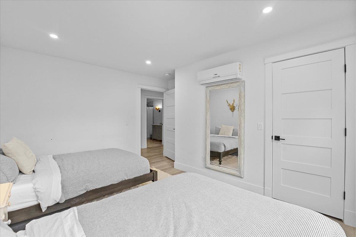 98 Hill Street Unit: #5