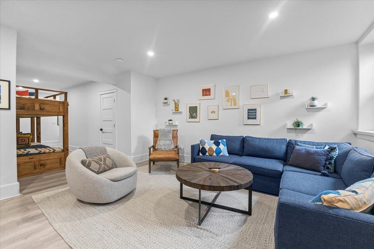 98 Hill Street Unit: #5