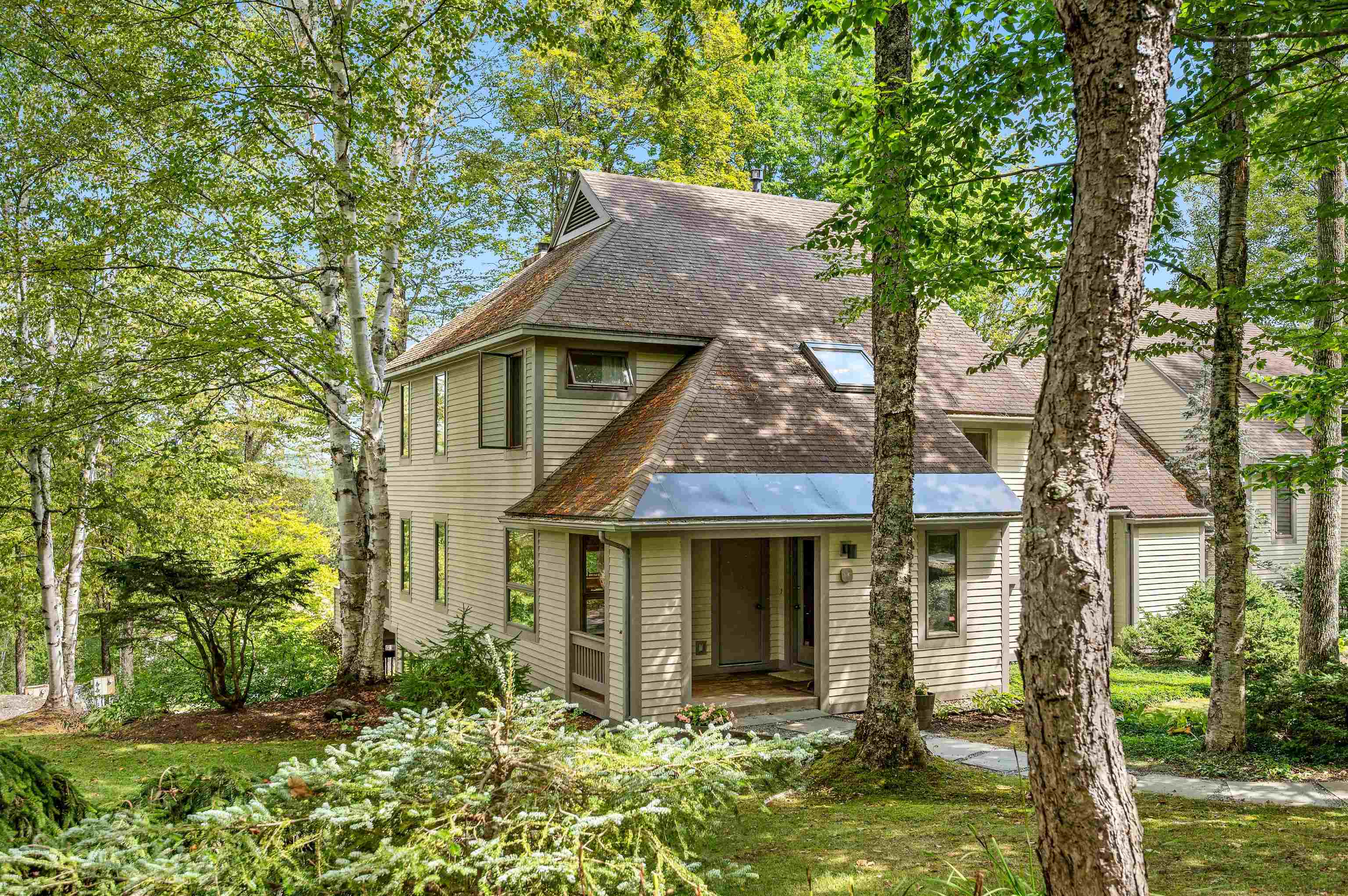 1171 Brook Road Unit: 14