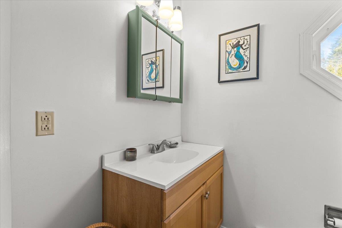 105 Acorn Drive Unit: 105