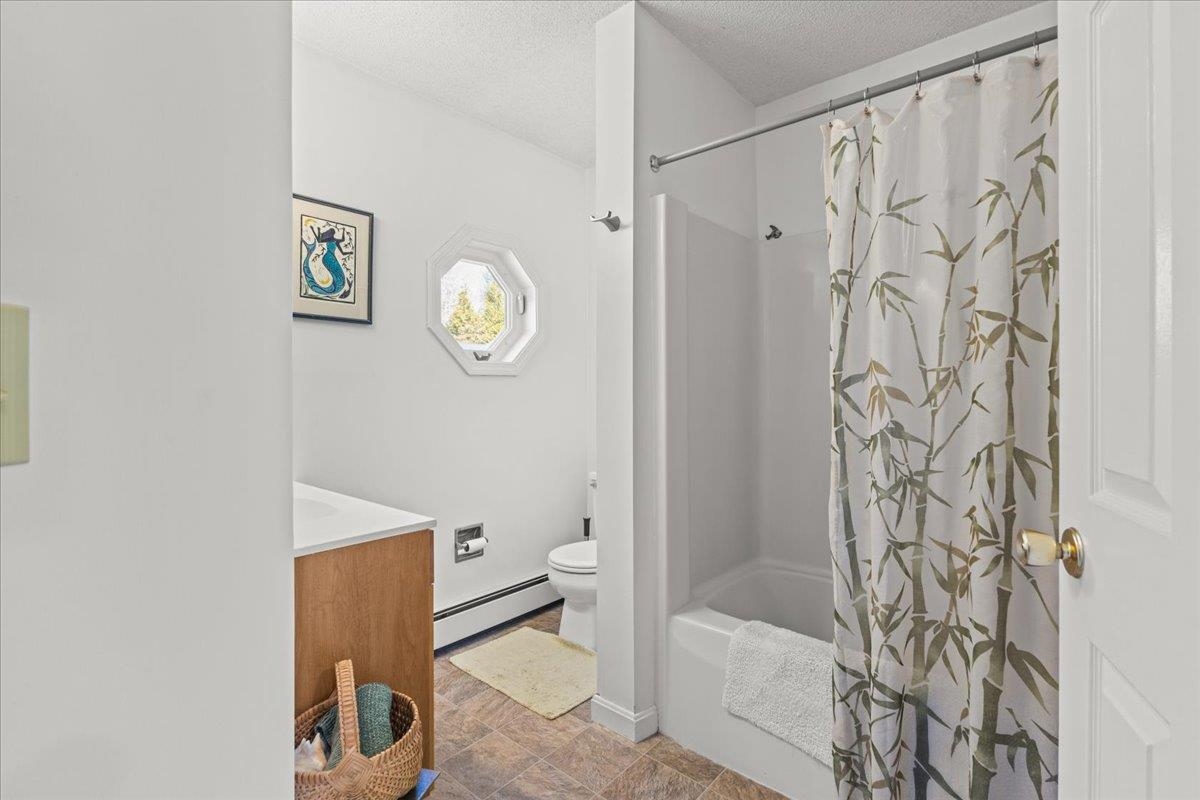 105 Acorn Drive Unit: 105