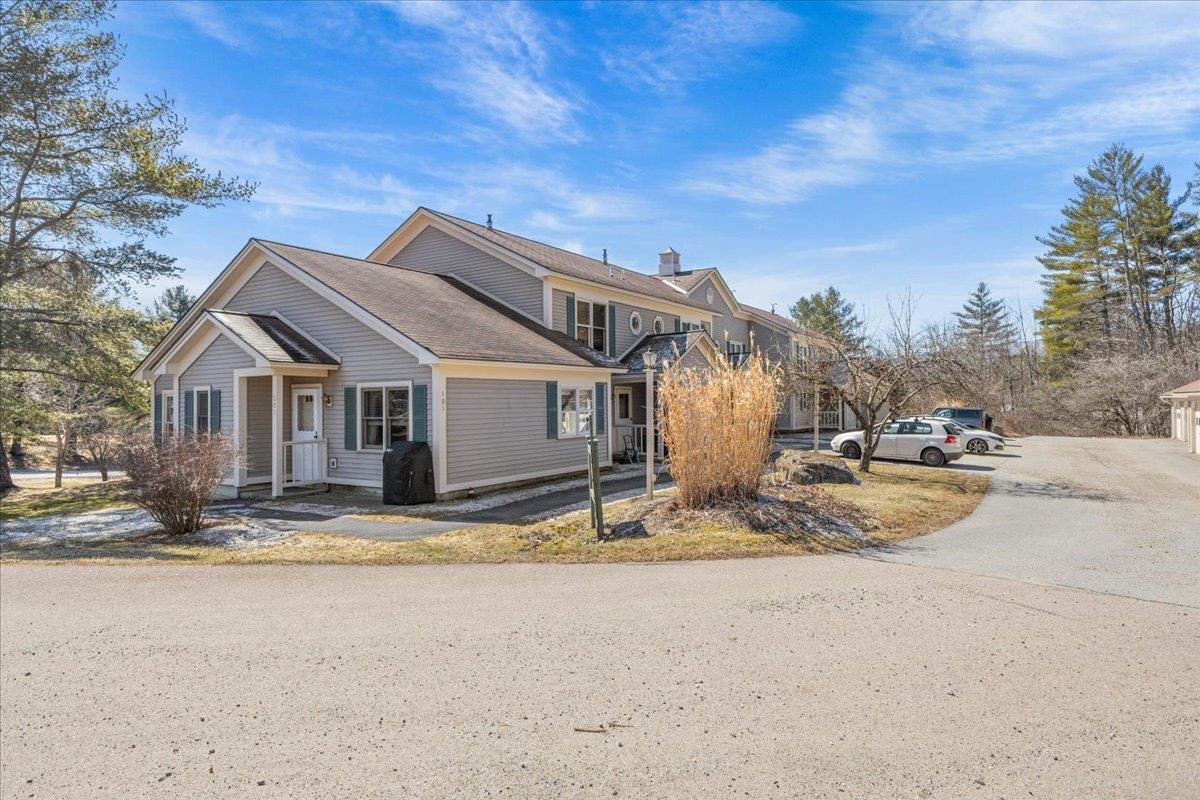 105 Acorn Drive Unit: 105