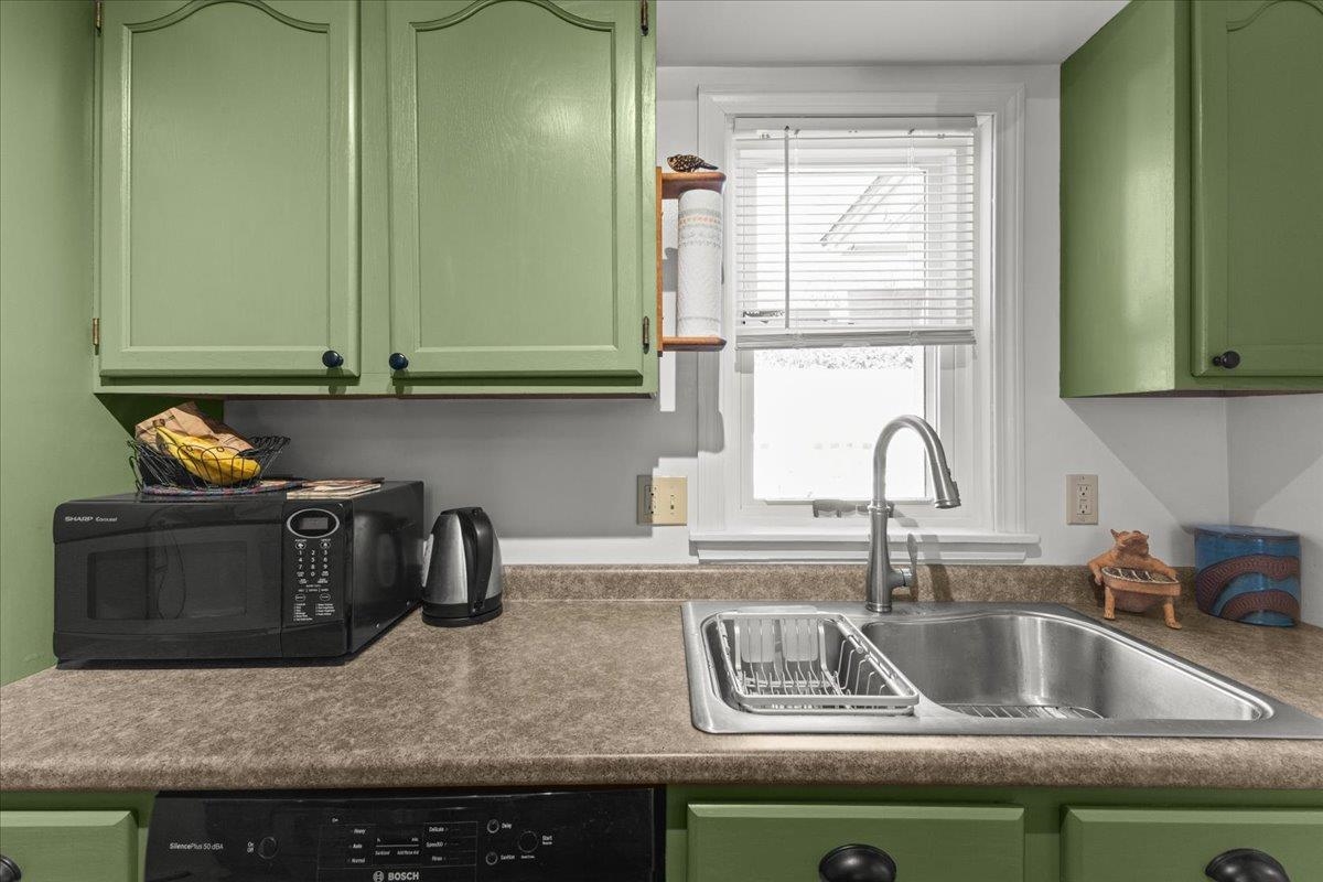105 Acorn Drive Unit: 105