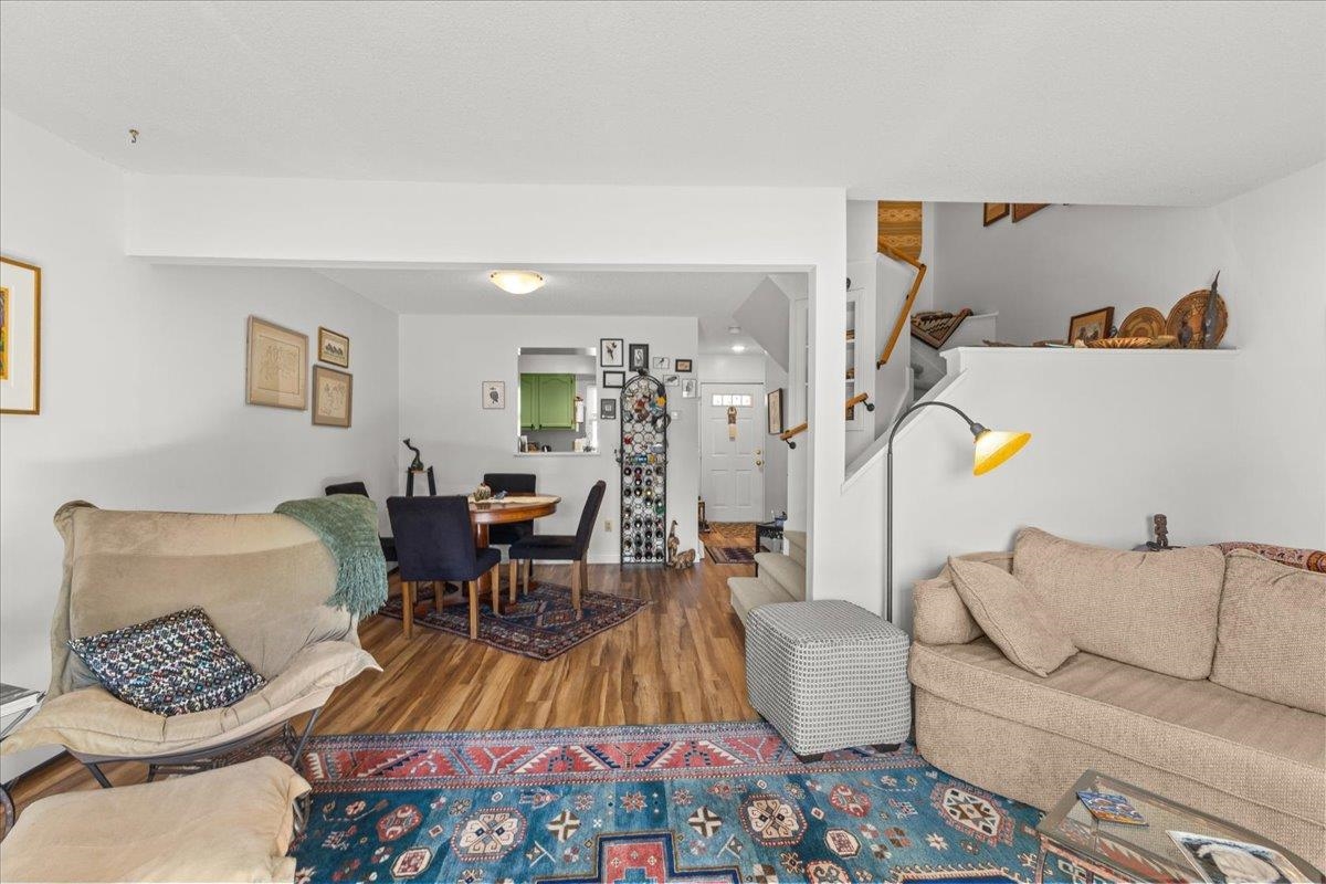 105 Acorn Drive Unit: 105
