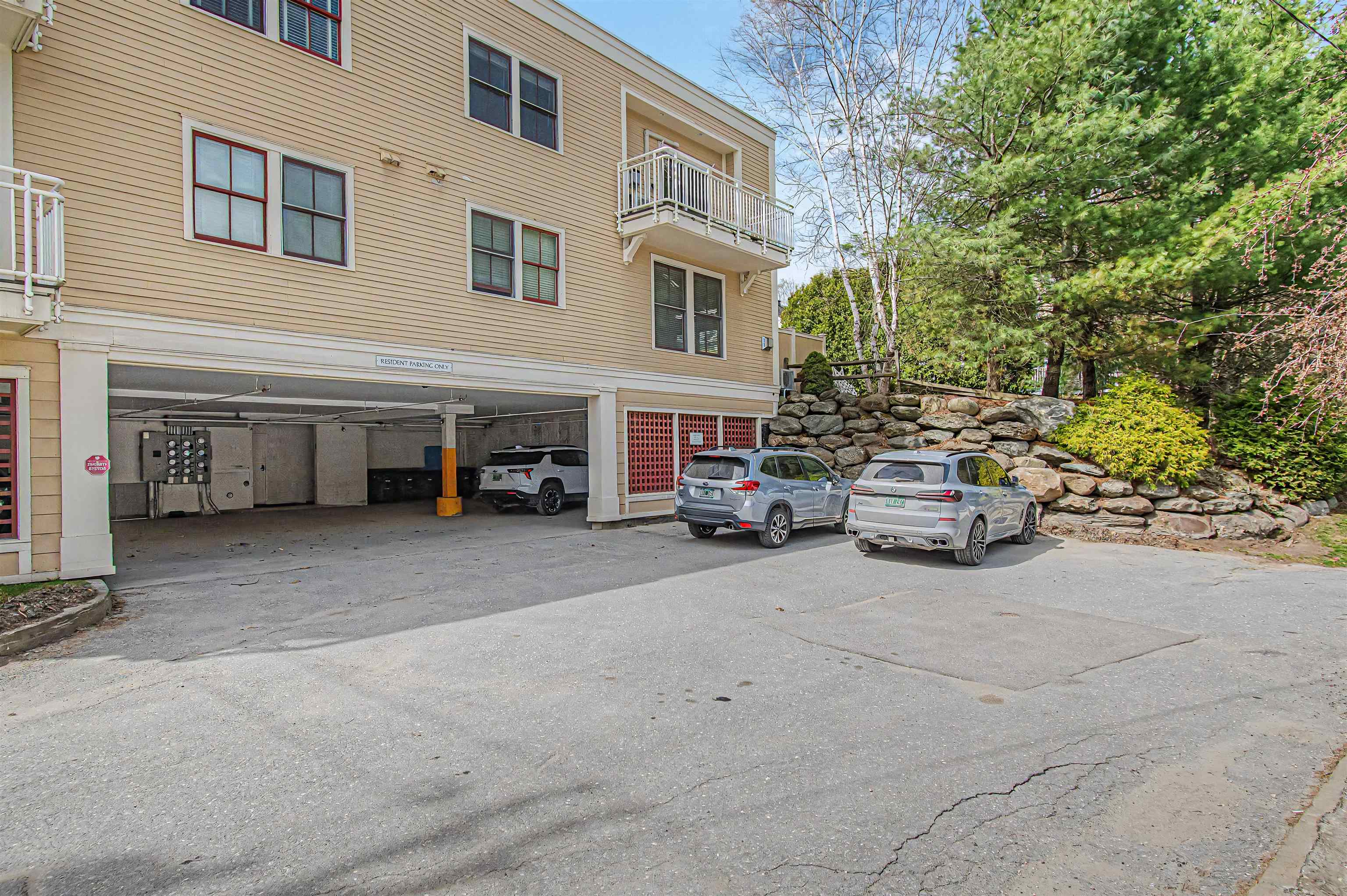 162 South Main Street Unit: 3D