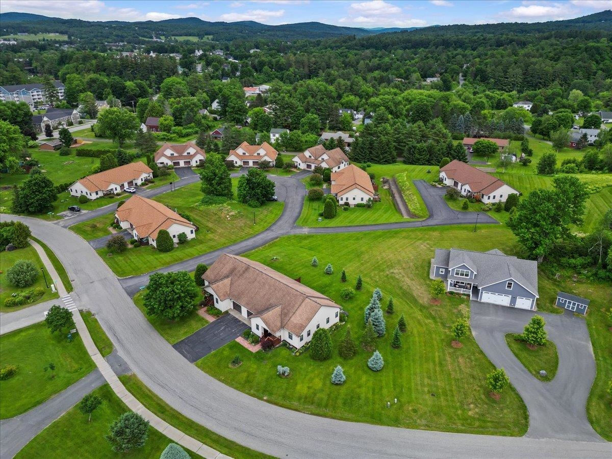 55 Jersey Way Unit: B10