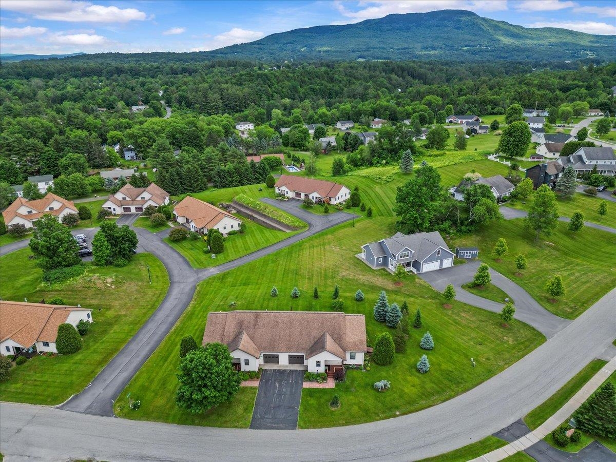 55 Jersey Way Unit: B10