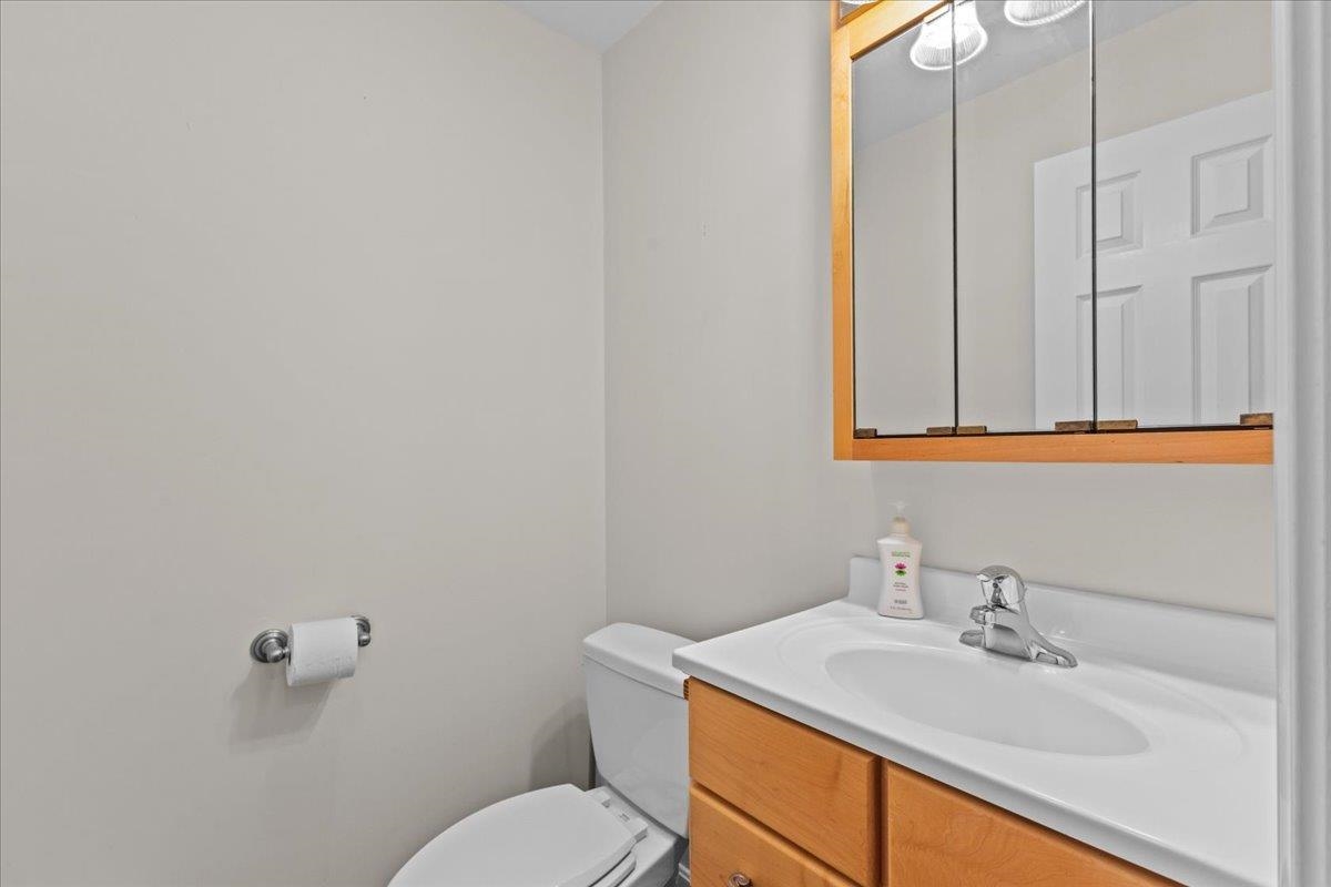 55 Jersey Way Unit: B10