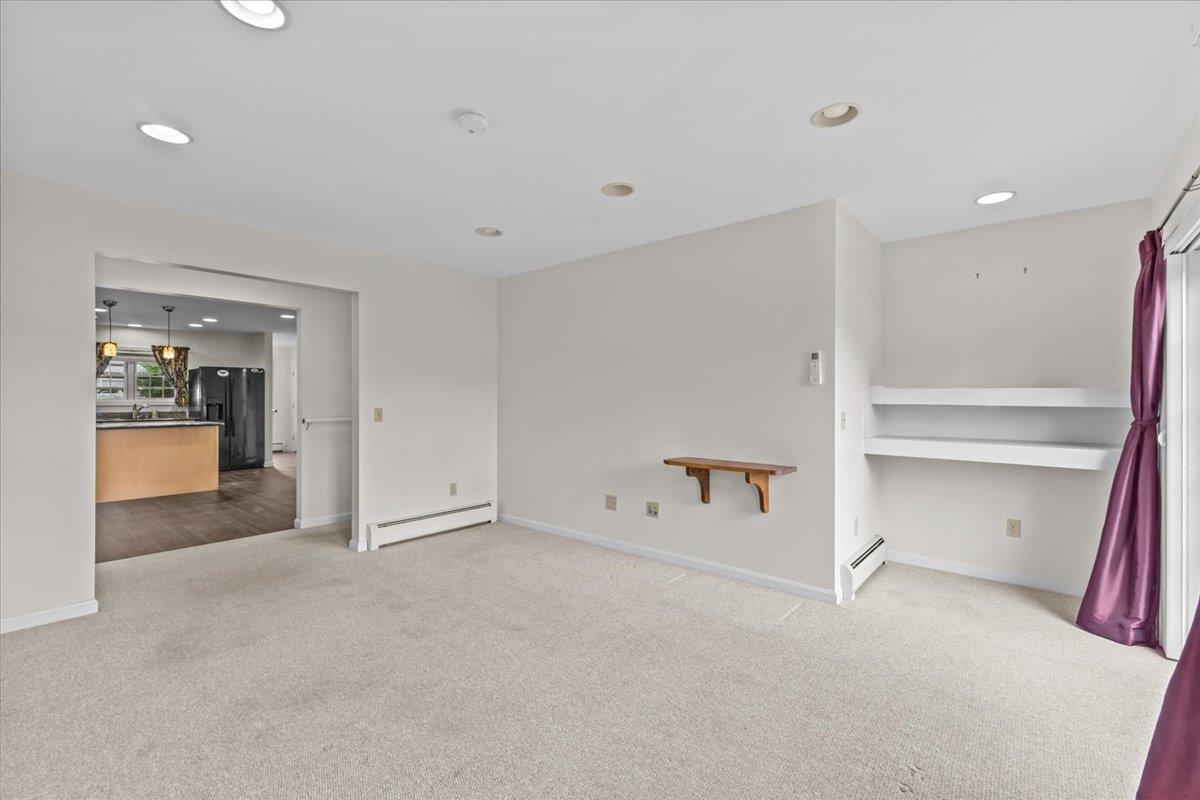 55 Jersey Way Unit: B10