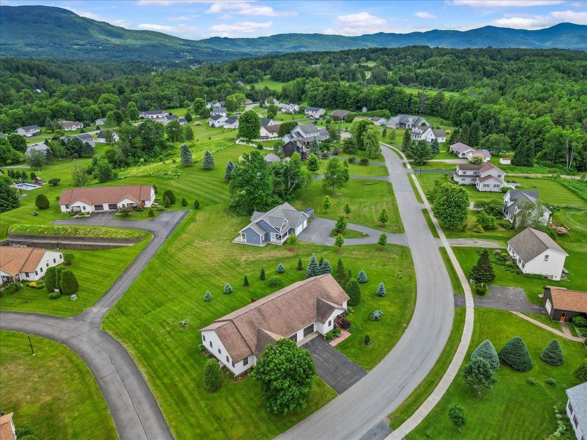 55 Jersey Way Unit: B10