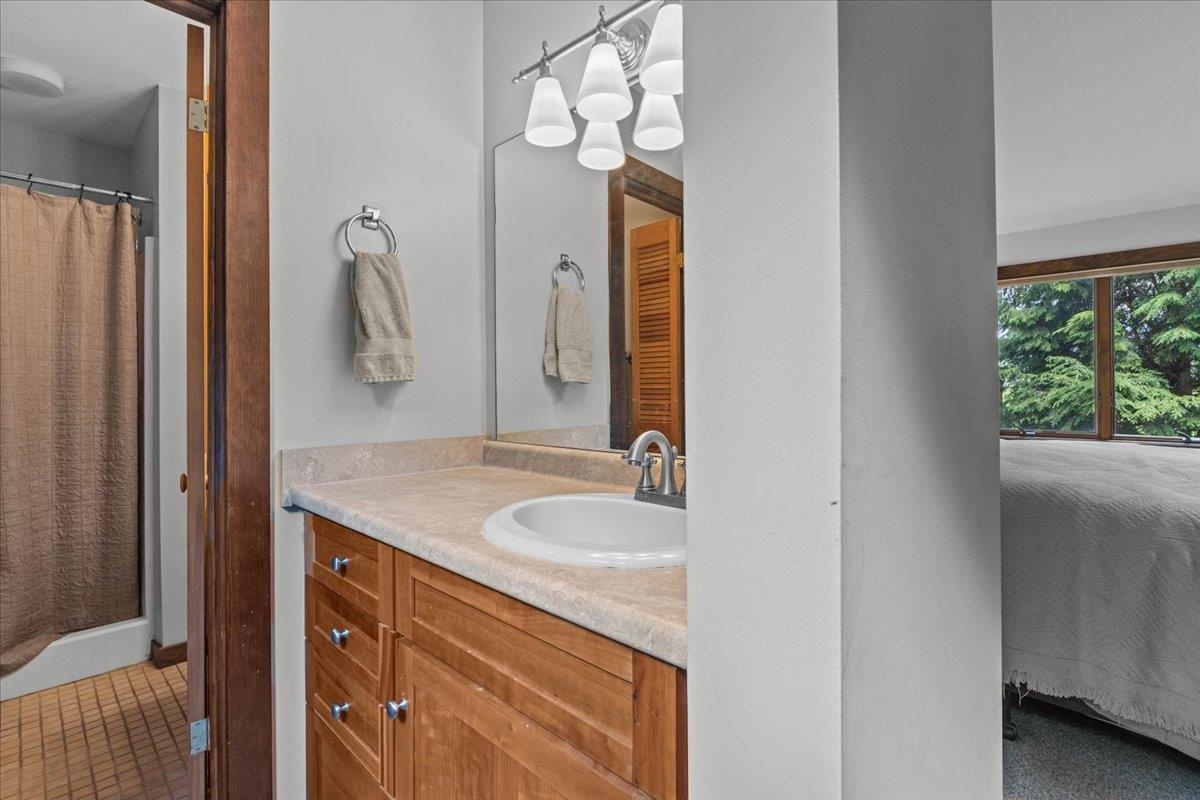 70 Field Road Unit: 5