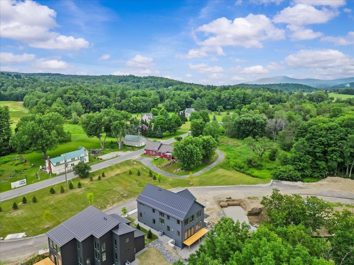 34 River's Edge Lane Unit: 3