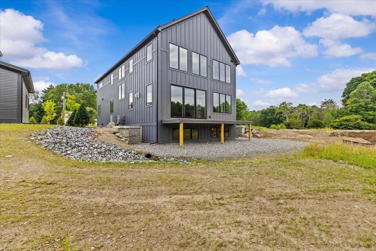 34 River's Edge Lane Unit: 3