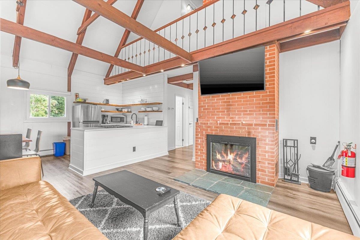 26 Strom Farm Lane
