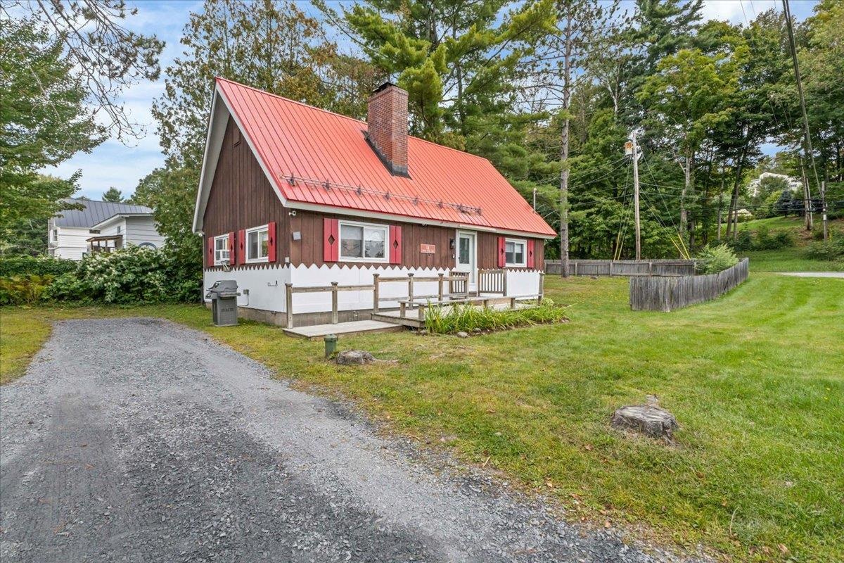 14 Strom Farm Lane