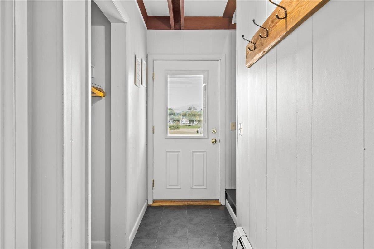 14 Strom Farm Lane