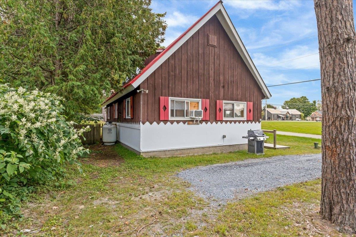14 Strom Farm Lane