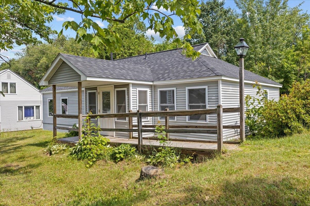 32 Goodell Avenue