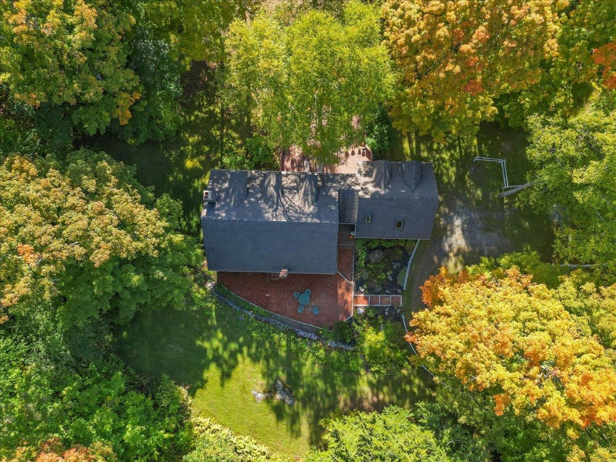 1646 Sweet Road