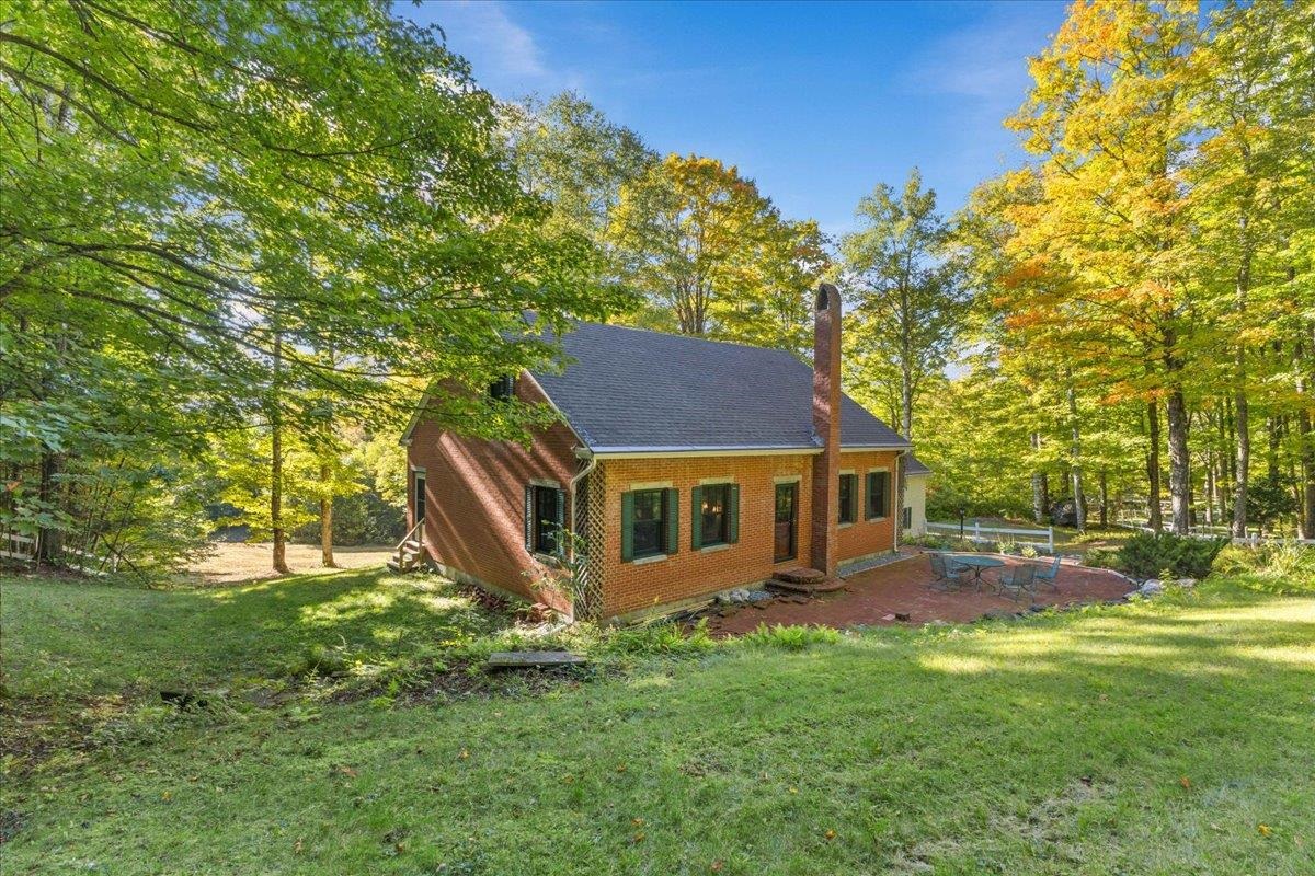 1646 Sweet Road