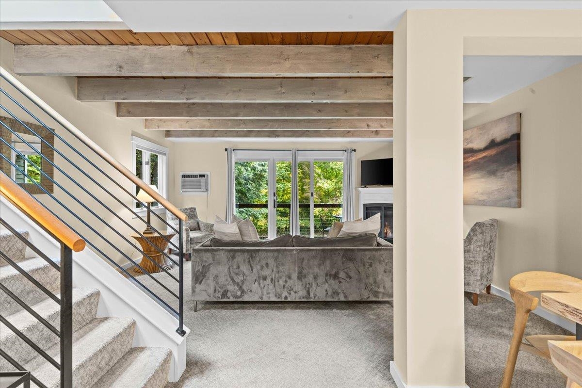 277 Topnotch Drive Unit: 460
