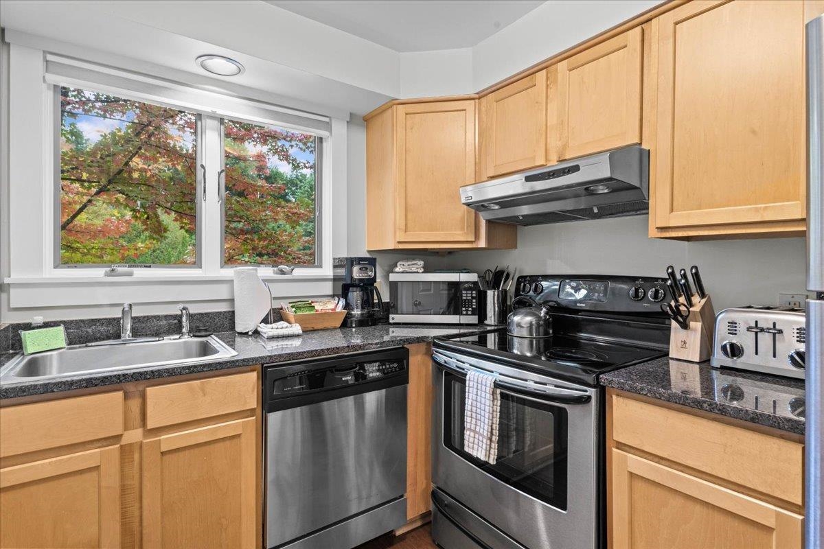 277 Topnotch Drive Unit: 460