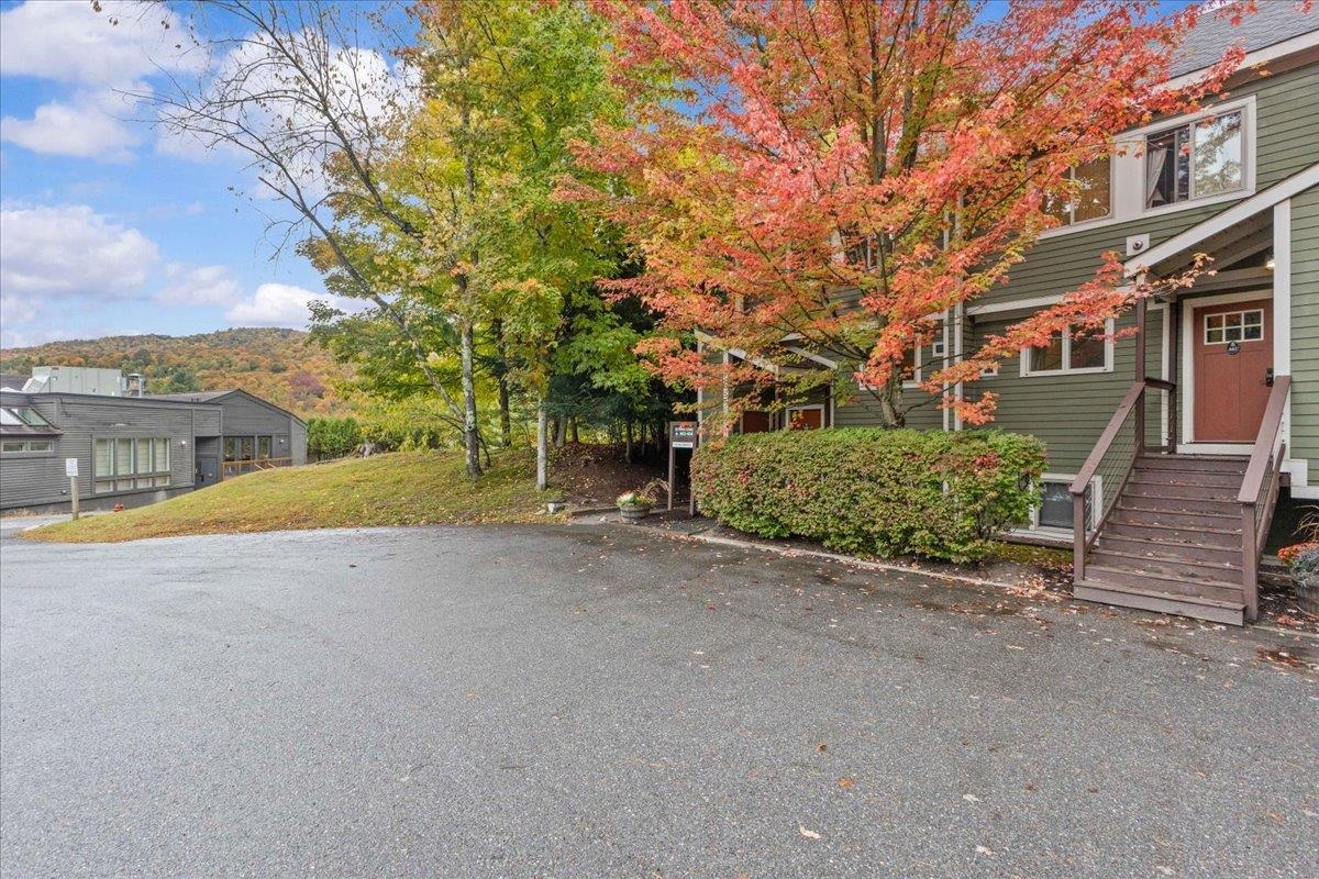 277 Topnotch Drive Unit: 460