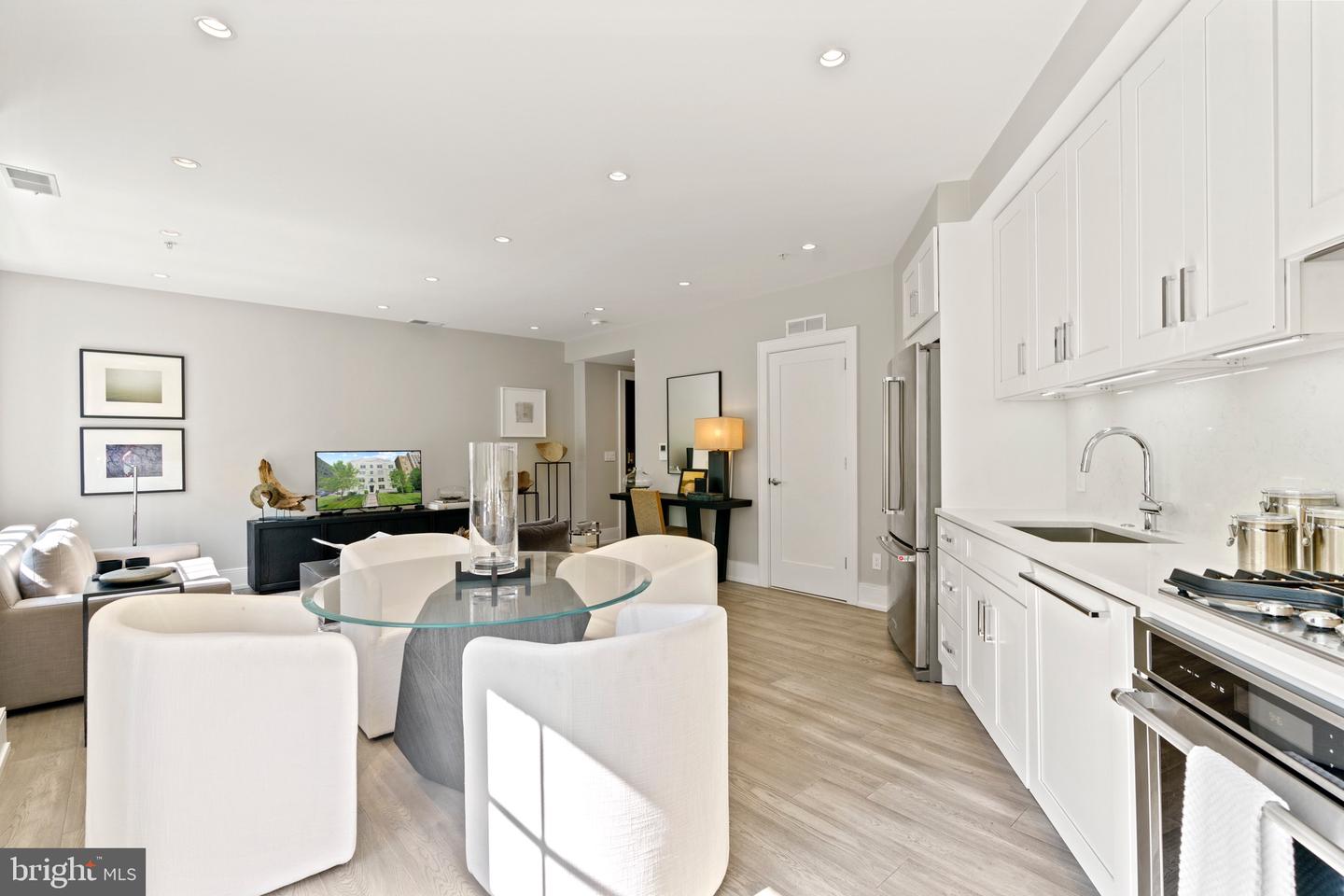 2434 16th St NW #101