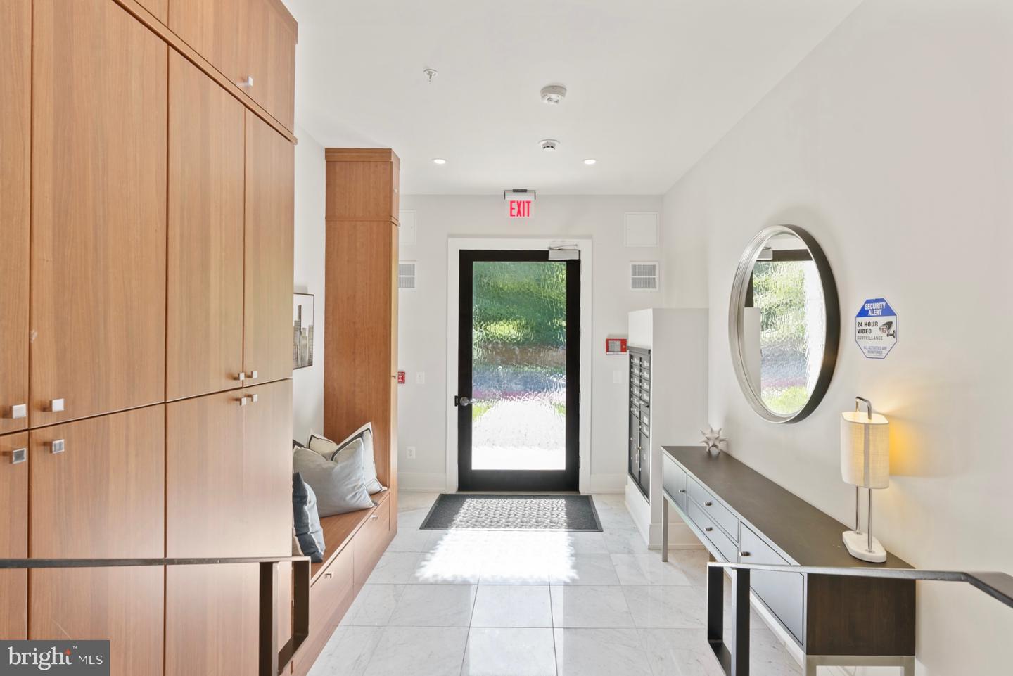 2434 16th St NW #101